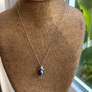 Tahitian pearl and diamond pendant necklace